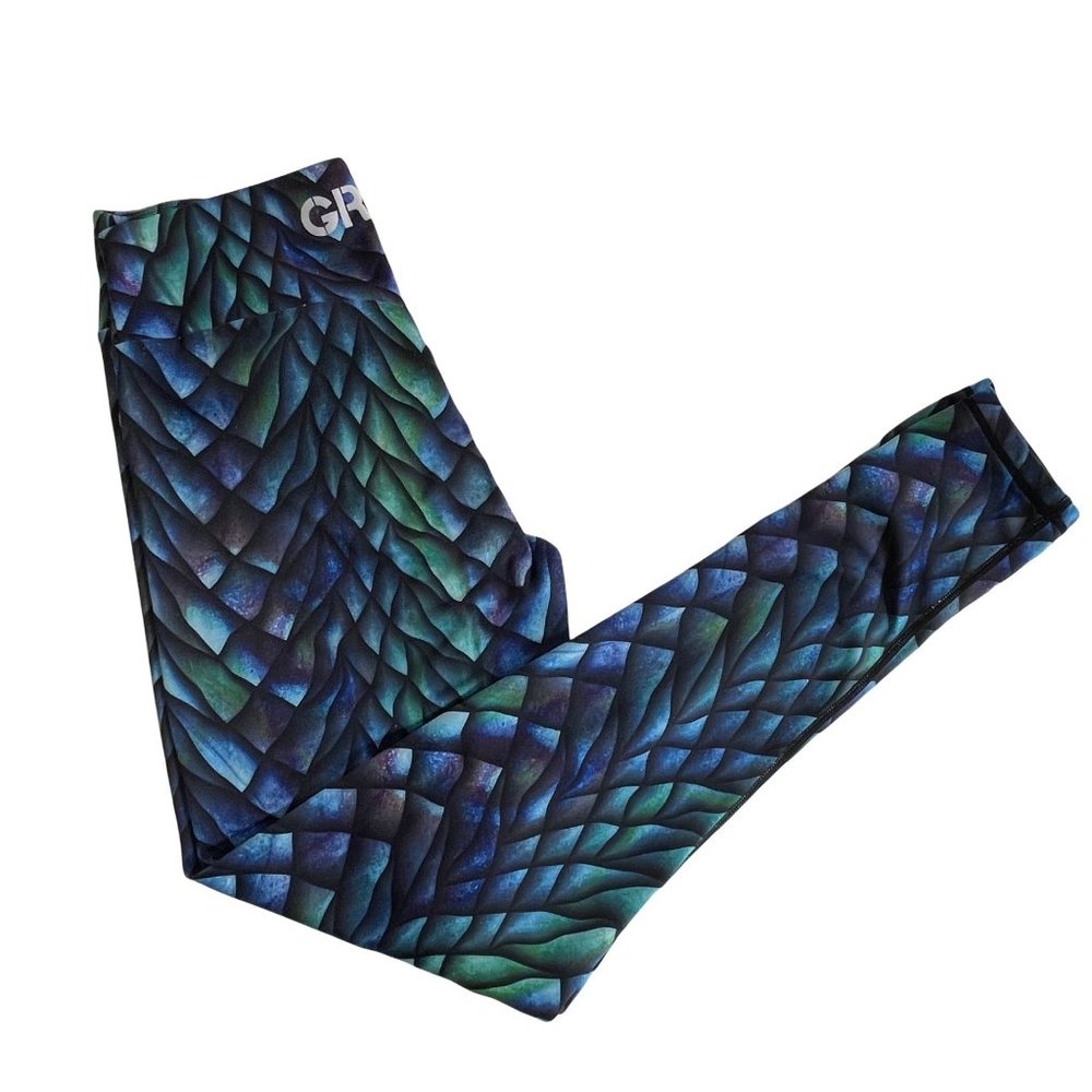 Grrl women’s size Kortney/Monique blue scale pattern full length leggings
